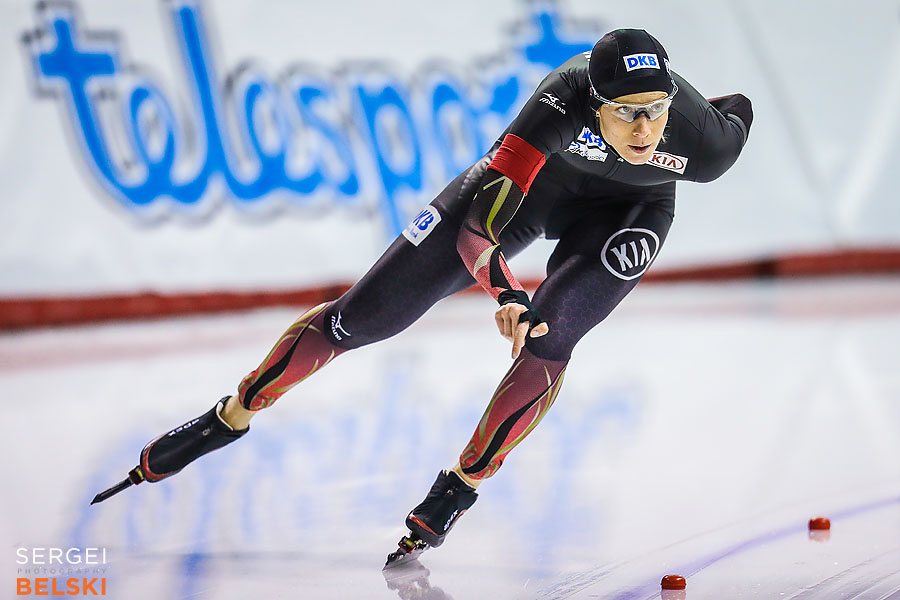 speed skating calgary sports photographer sergei belski photo